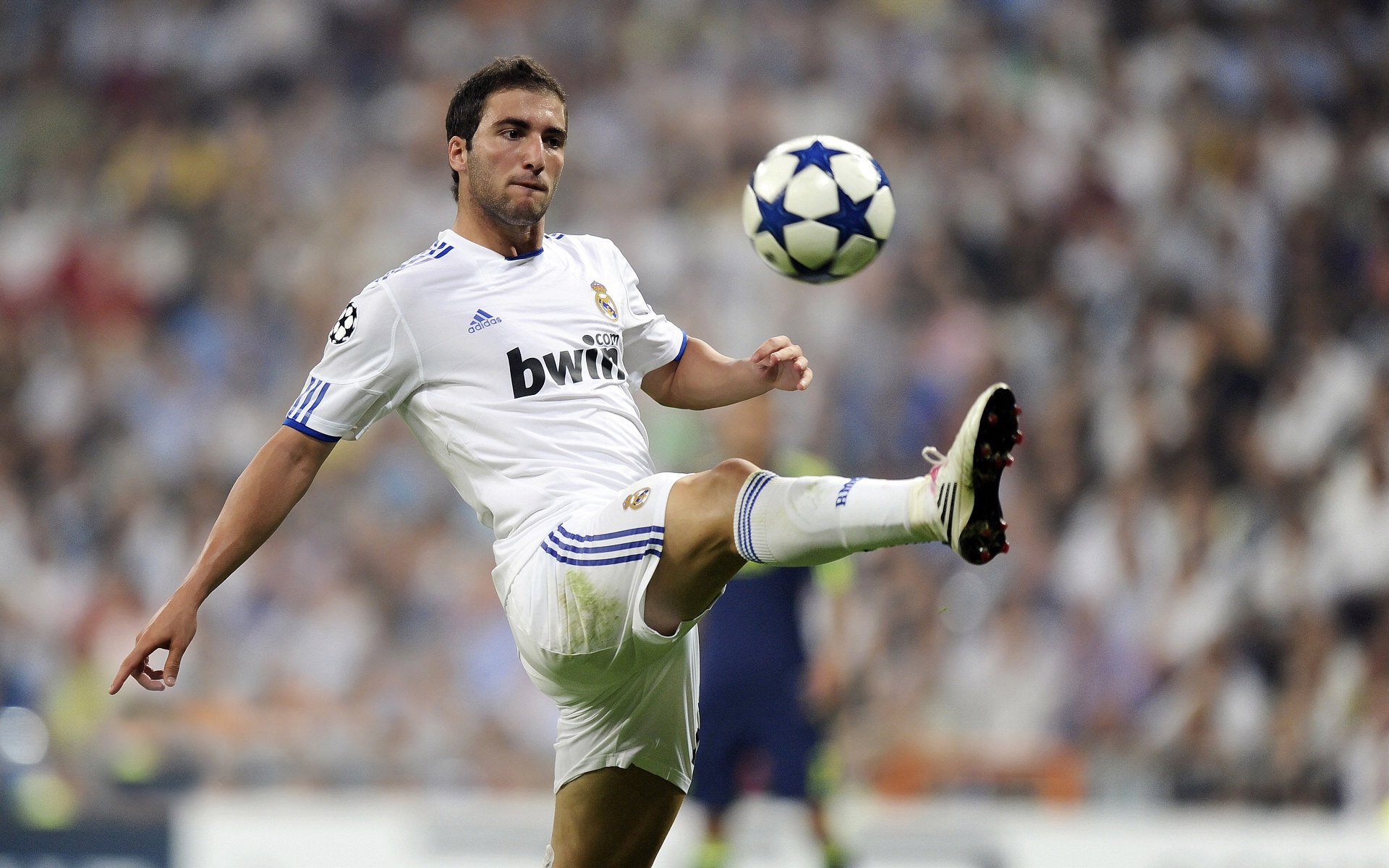 英超球员心率变异性在赛后疲劳恢复监测中的应用，心率变异性在训练中的应用